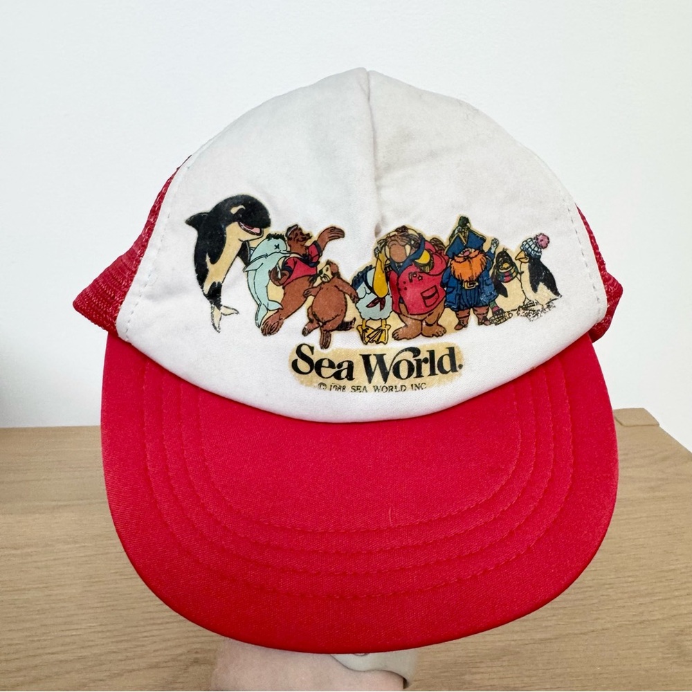 Vintage Sea World 1988 Youth Mesh Snap Back Hat RED